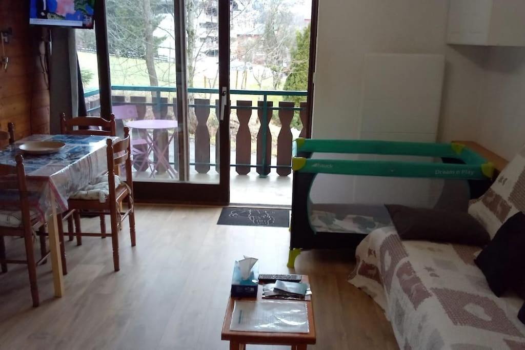 Appartement Pour 4 Personnes Au Pied Des Pistes Chatel Bagian luar foto